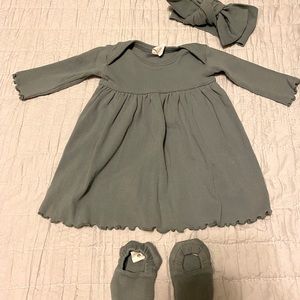 3-6 month Green Kate Quinn Dress and Accessories, EUC